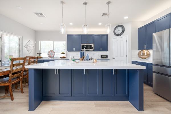 Del Sol Custom Cabinets
