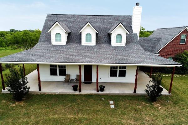 Ahlers Roofing and Construction LLC