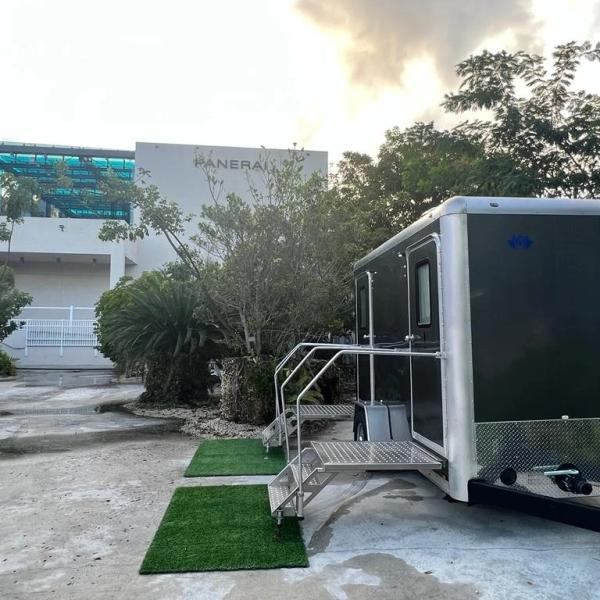 South Florida Luxury Rental Restroom LLC