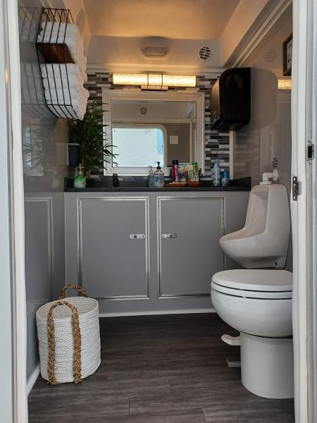 South Florida Luxury Rental Restroom LLC