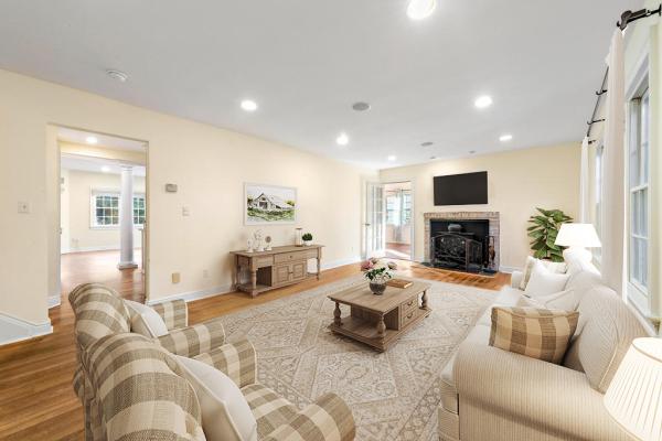 Nicole Rabbat Levine Realtor