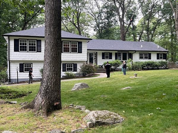 BLT Roofing & Gutters LLC
