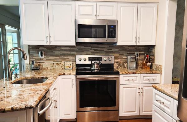 Counter Edge LLC Cabinets & Refacing