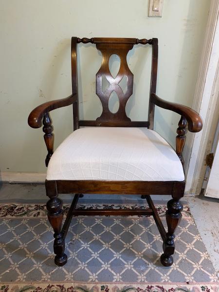 Furniture Restoration As Good As New / Elsakka Arts