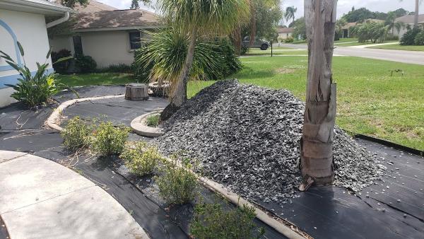 Kelly's Stone Sand & Boulders LLC