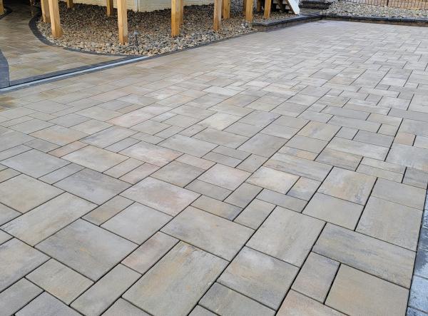 BMA Landscaping Swimming Pools & Patios