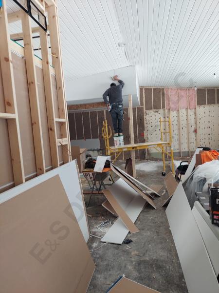 E&S Drywall LLC