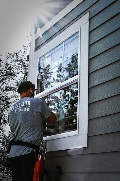 Elevated Window Cleaning & Pressure Washing