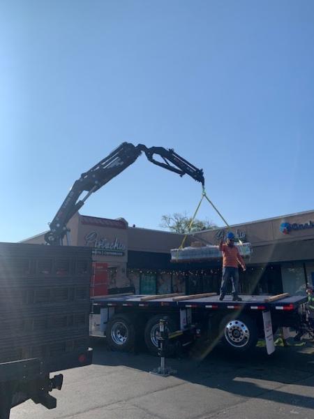 Singles Roofing & Construction Co