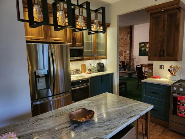 Willow Creek Custom Cabinets