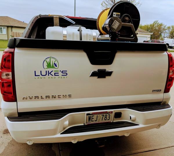Luke's Lawn and Pest
