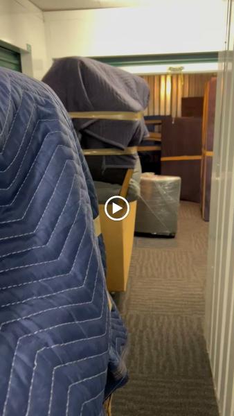 Deon's Moving