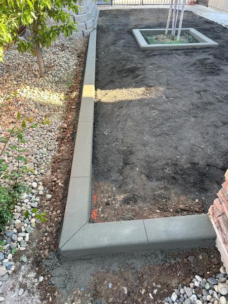 Salinas Concrete Curbs