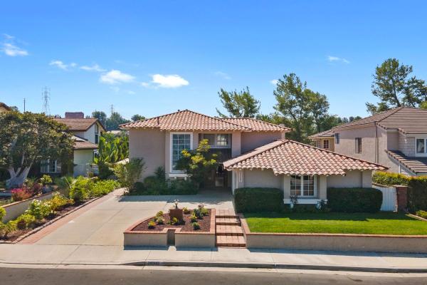 Joy Lee Homes