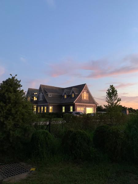 Hamptons Luxury Estates LLC