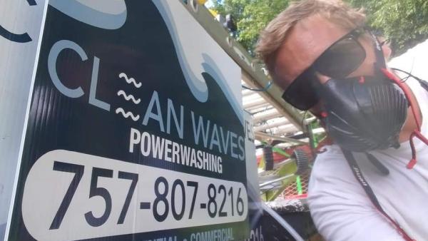 Clean Waves Powerwashing