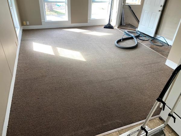 SE Cleaners LLC