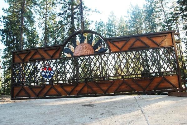 Ornamental Gate & Fence