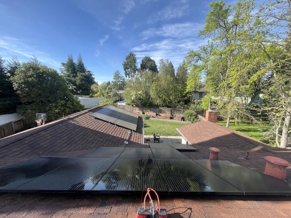 Teodor Window Solar Cleaning