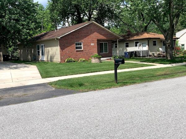 Hawkeye Lawn Maintenance LLC