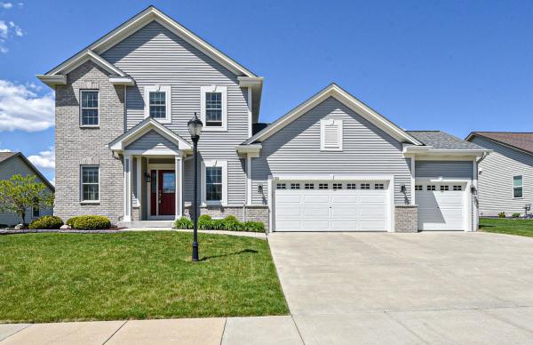 Realtor Eric Lois