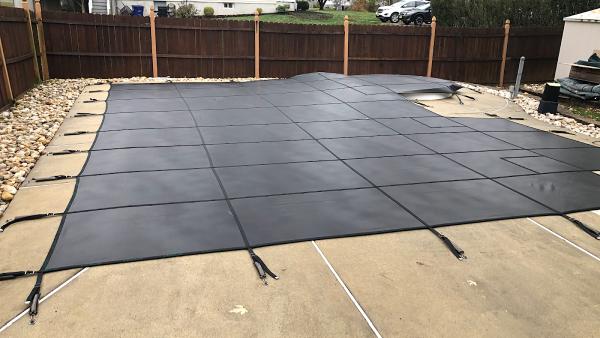 S & R Pools