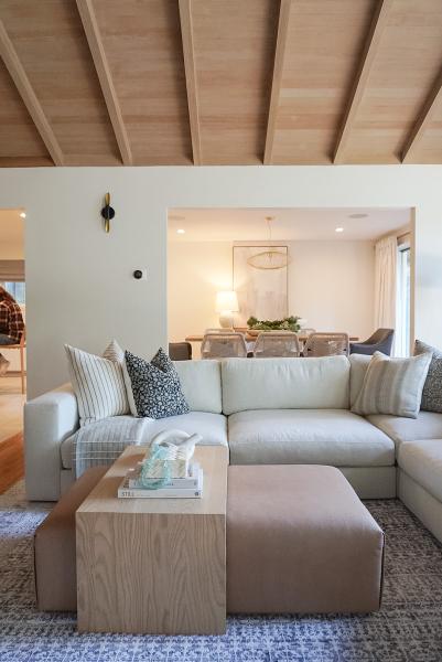 Dwell & Oak Interiors