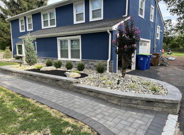 White Oak Landscaping & Construction LLC