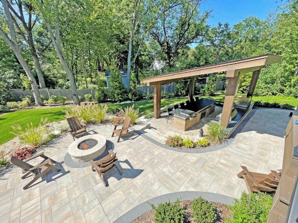 Poul's Landscaping & Nursery