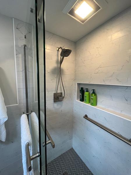 Dreammaker Bath & Kitchen