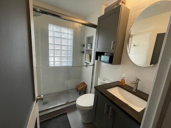 Dreammaker Bath & Kitchen