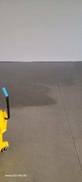 Clean-Tech Commercial Cleaning Service