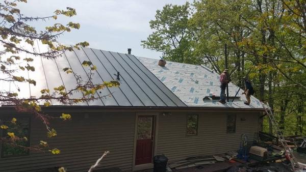 Reyes Roofing