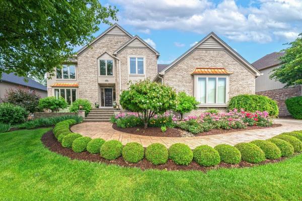 Lang Estates