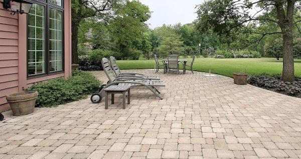 Hardscape & Landscaping Professionals