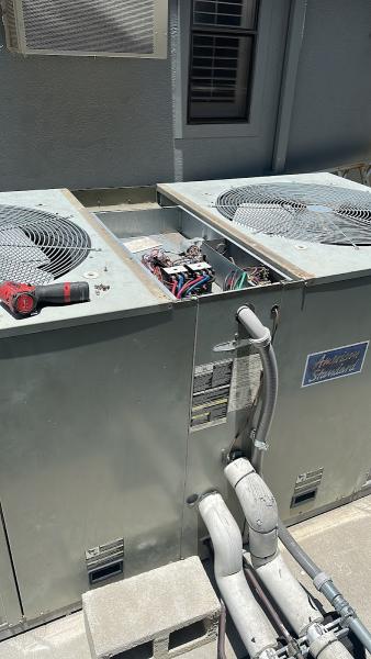 Discount Air LLC