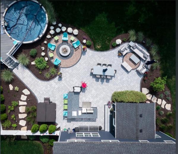 Creekside Outdoor Living