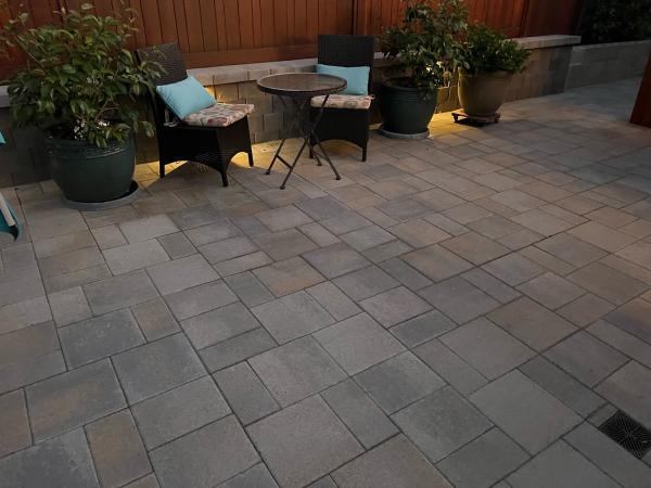 Kiwi Pavers Inc.