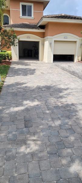 Lucky's Lawn Maintenance