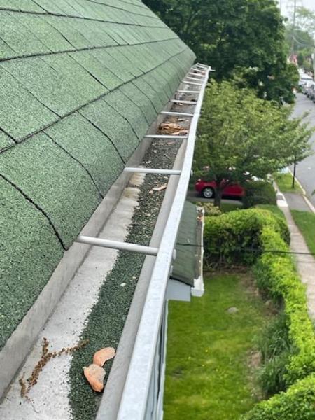 Jesse's Clean Gutter Service