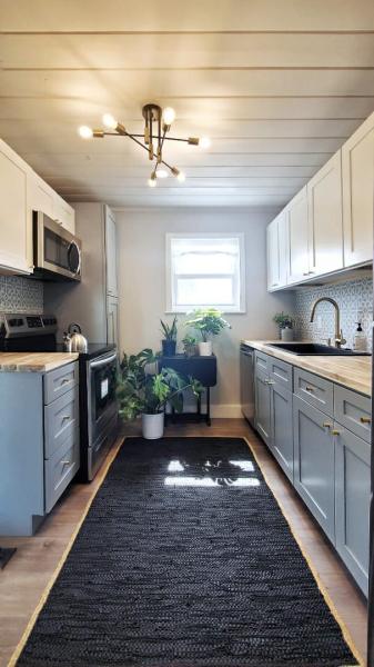 Monstersales Cabinetry