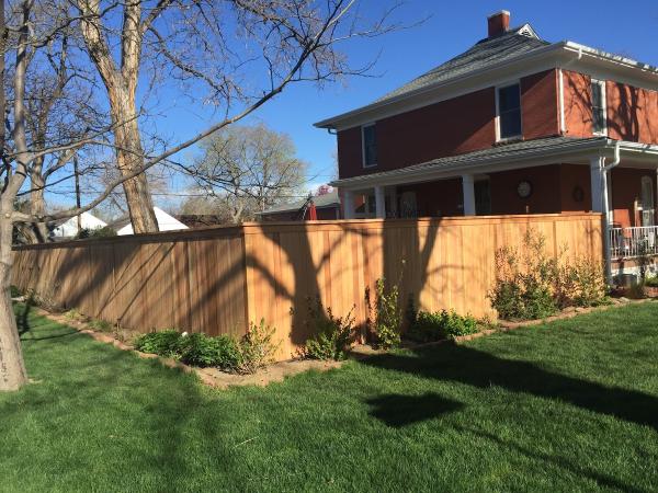 D & B Fence