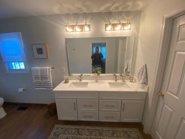 Dreamline Kitchens & Baths