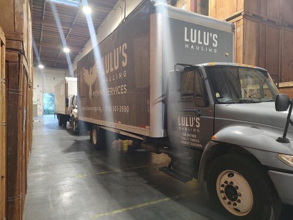 Lulu's Hauling Professional Moving Services