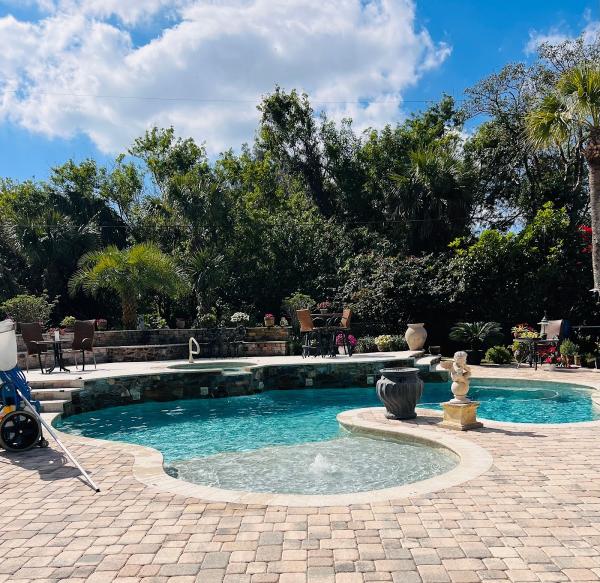 Aquascape Pool Maintenance INC
