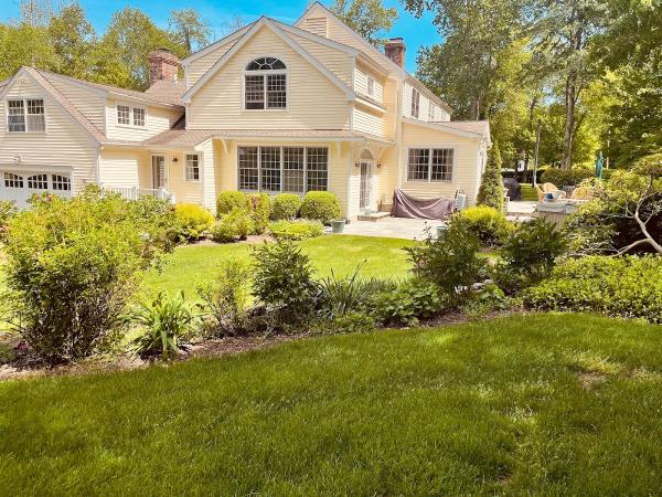 Benchmark Builders