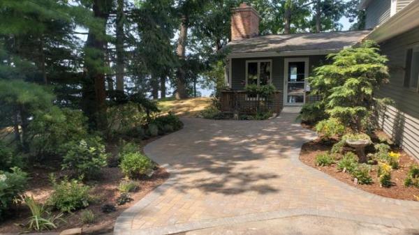 Landscape Design & Associates LLC