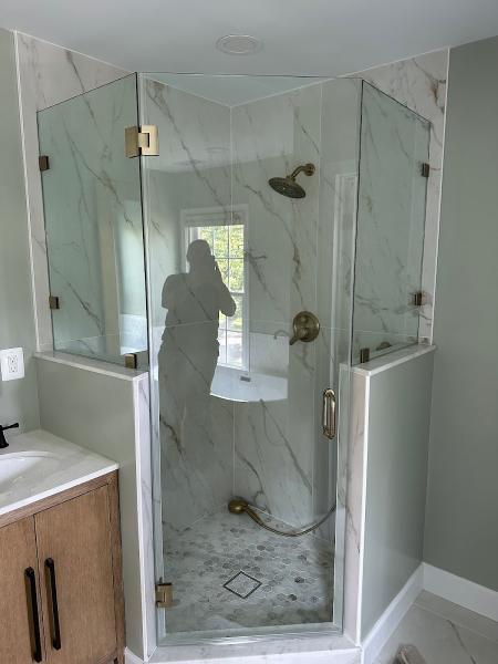 A Handy & Glass