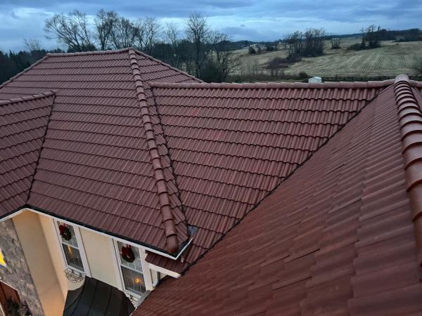 S & N Roofing