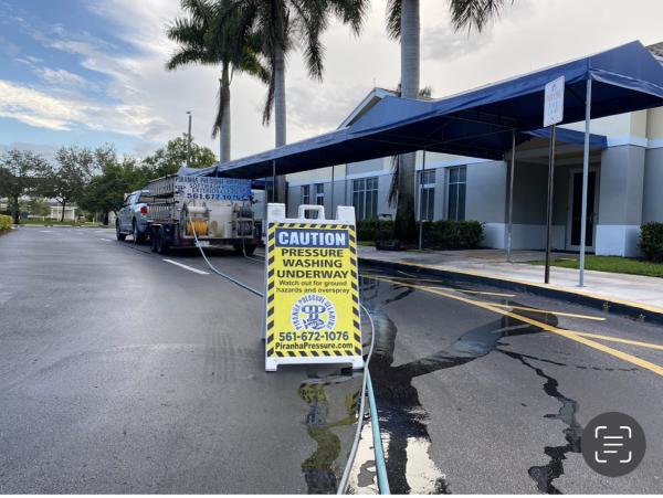 Piranha Pressure Cleaning Inc.